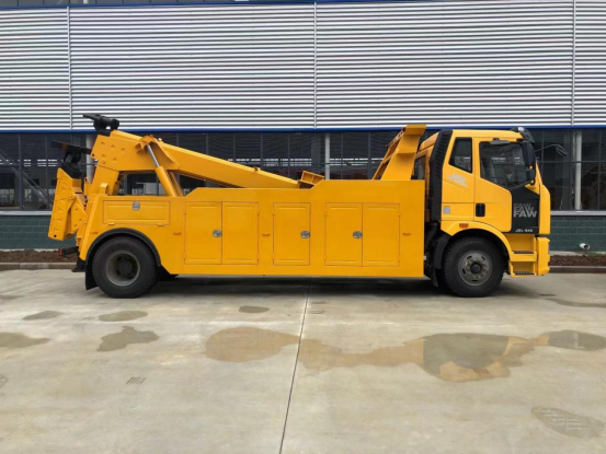 國(guó)六解放J6拖吊聯(lián)體黃牌清障車