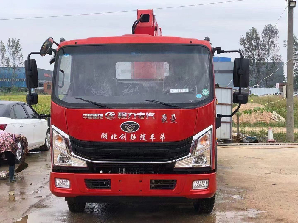 重汽豪曼小黃牌威龍5噸4節(jié)臂吊機(jī)隨車(chē)吊