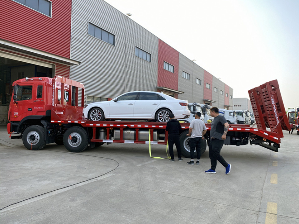 江淮K5X小三軸平板運輸車